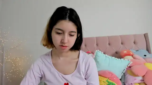 Cherrycute666 – MyfreecamsLive Video Recording – 2025 01-03 19:18:21