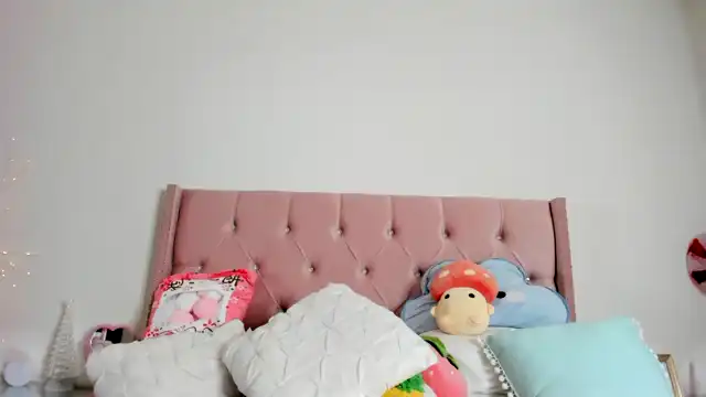 Cherrycute666 – MyfreecamsLive Video Recording – 2025 06-19 07:06:20