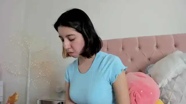 Cherrycute666 – MyfreecamsLive Video Recording – 2025 06-06 13:59:12