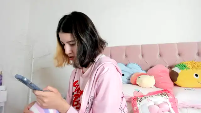 Cherrycute666 – MyfreecamsLive Video Recording – 2025 05-26 05:46:53