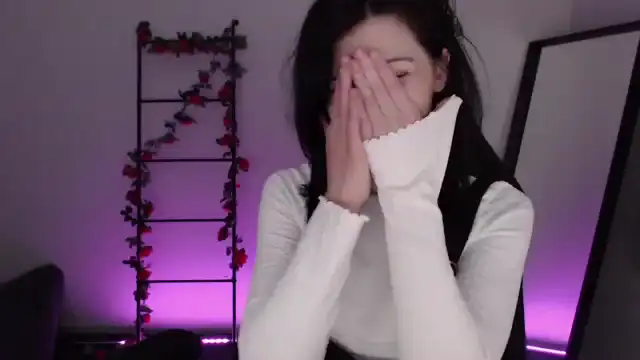 Roomtoavoid – MyfreecamsLive Video Recording – 2025 05-24 19:24:50