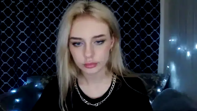 Ririma_xo – MyfreecamsLive Video Recording – 2025 04-02 23:17:44