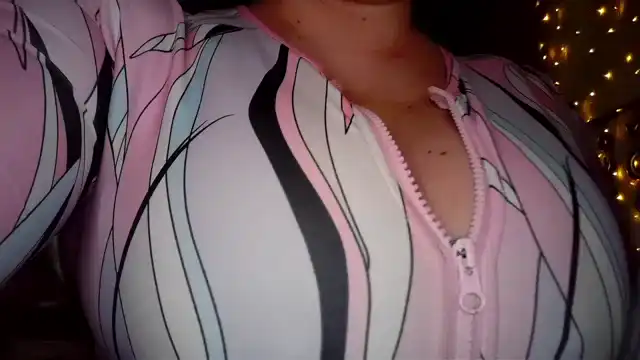 Titsmcgeee – MyfreecamsLive Video Recording – 2025 02-15 09:22:51