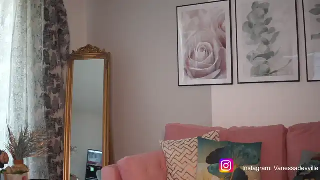 Vanessaville – MyfreecamsLive Video Recording – 2025 06-14 12:38:16