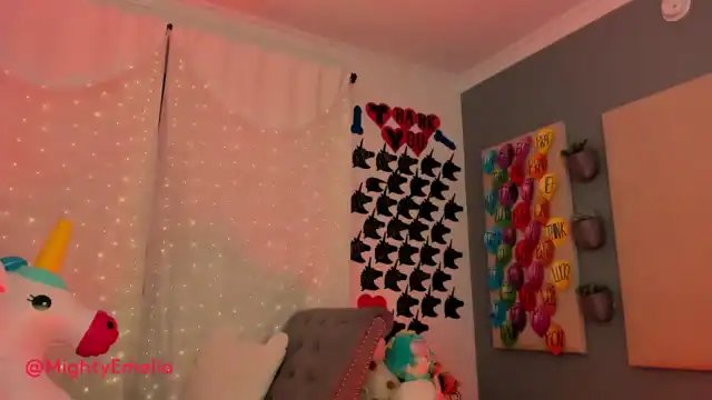Mightyemelia – MyfreecamsLive Video Recording – 2025 06-06 03:51:33