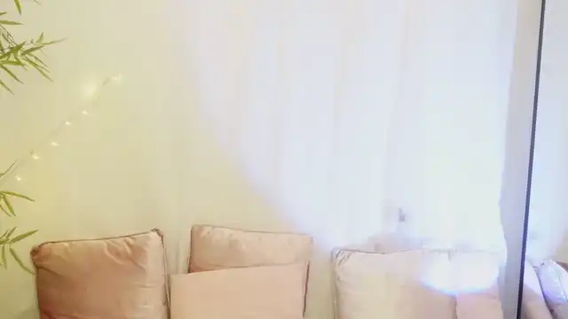 Miss_reinat – MyfreecamsLive Video Recording – 2025 03-06 00:27:15