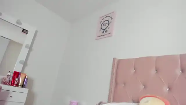 Cherrycute666 – MyfreecamsLive Video Recording – 2025 04-11 01:46:52