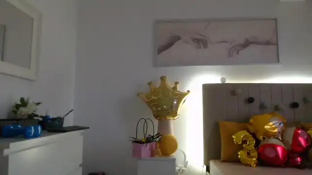 Toxictinaaa – MyfreecamsLive Video Recording – 2025 05-17 04:34:28