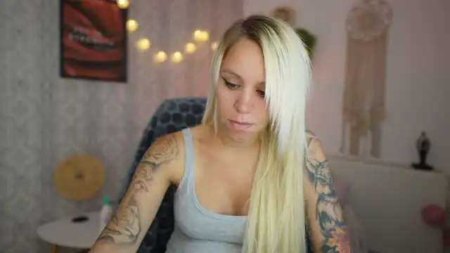 Cherry__blond – MyfreecamsLive Video Recording – 2025 04-26 06:12:31