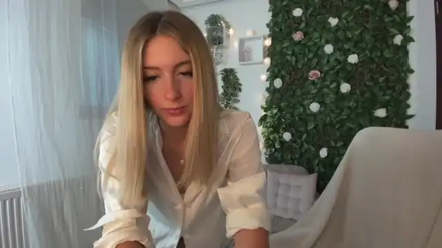 Tina_nappi18 – MyfreecamsLive Video Recording – 2025 06-14 21:45:37