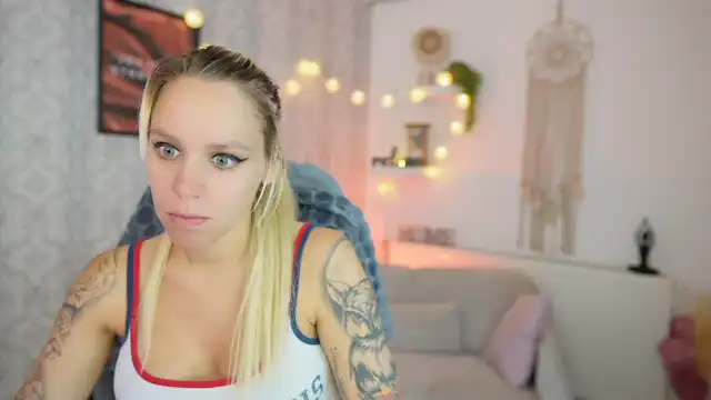 Cherry__blond – MyfreecamsLive Video Recording – 2025 05-16 16:34:02
