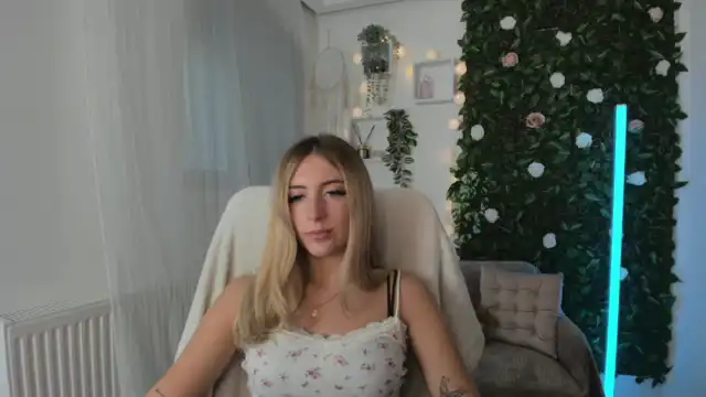 Tina_nappi18 – MyfreecamsLive Video Recording – 2025 01-03 15:49:52