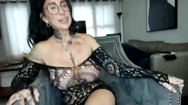 Milfybaby – MyfreecamsLive Video Recording – 2025 02-08 15:13:29