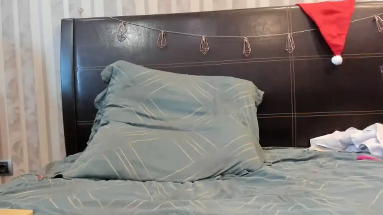 Ultrachick – Manyvids LiveLive Video Recording – 2025 05-19 09:18:26