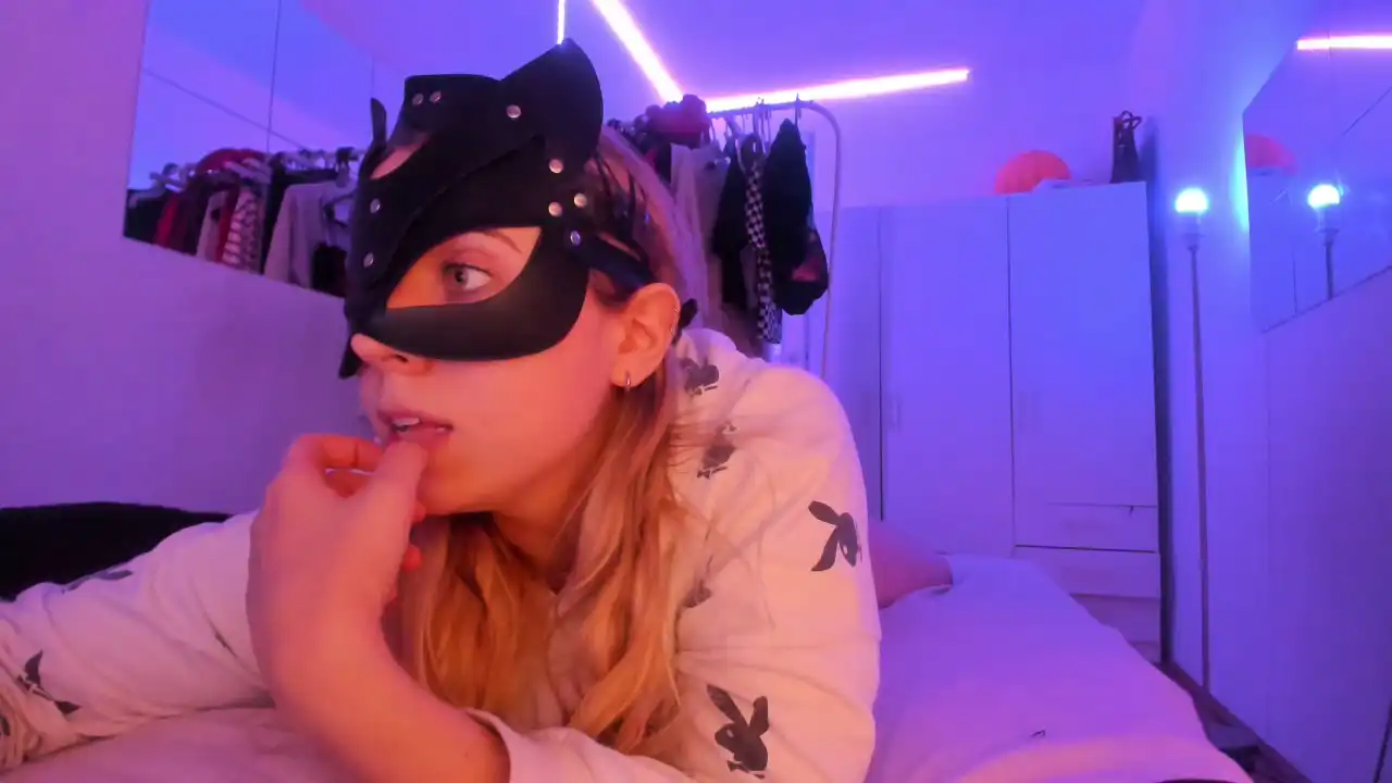 Vanillaisforicecram_ – ShowupLive Video Recording – 2025 01-23 17:46:07