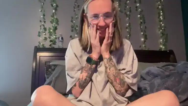 Twistedtayla – StreamateLive Video Recording – 2025 05-04 14:08:35