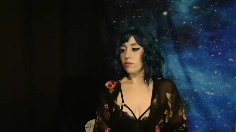 Missvikkiblue – StreamateLive Video Recording – 2025 04-07 13:33:24