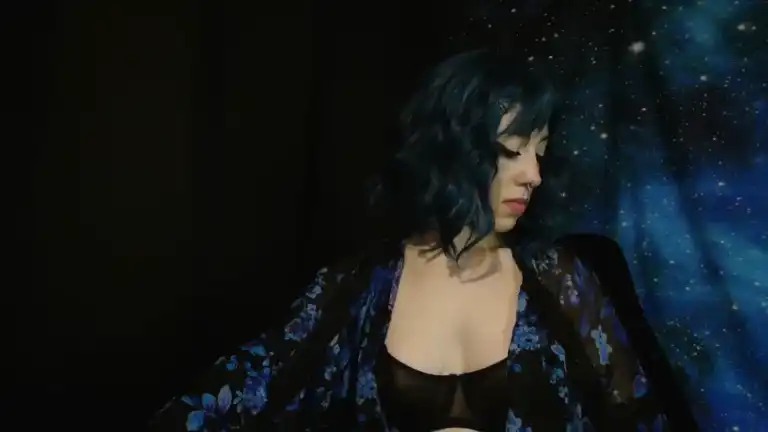 Missvikkiblue – StreamateLive Video Recording – 2025 04-29 21:09:16