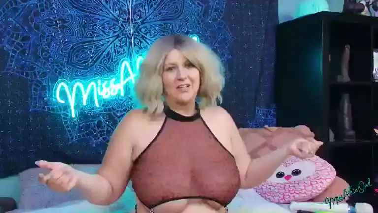 Missallieowl – StreamateLive Video Recording – 2025 05-24 17:49:20