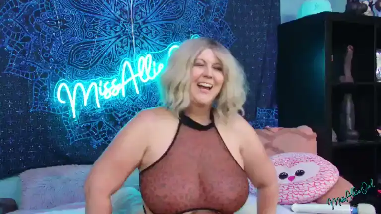Missallieowl – StreamateLive Video Recording – 2025 06-08 12:06:29
