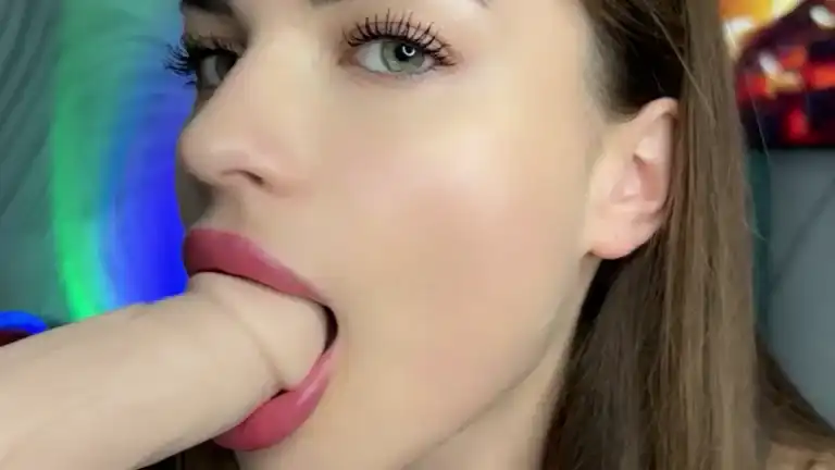 Kristysi – StreamateLive Video Recording – 2025 04-22 18:59:28