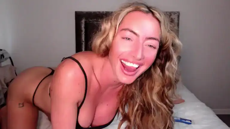 Chelseablack – StreamateLive Video Recording – 2025 05-03 20:36:15
