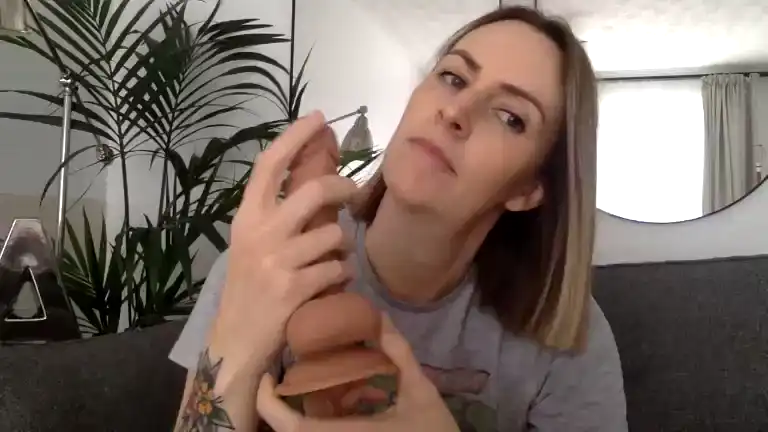 Rosieloveuk – StreamateLive Video Recording – 2025 01-10 10:25:19