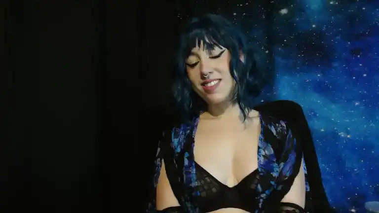 Missvikkiblue – StreamateLive Video Recording – 2025 01-06 10:28:39