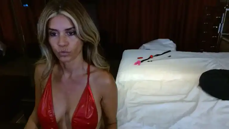 Gina_gold – StreamateLive Video Recording – 2024 08-20 20:19:04