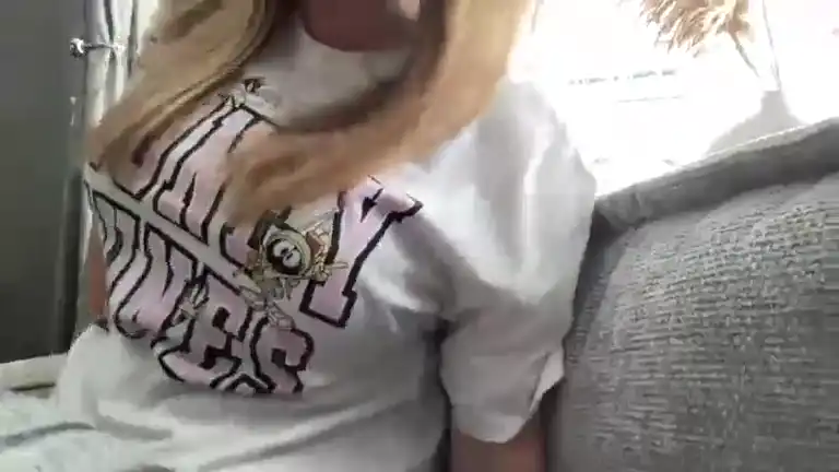 Tittietia19 – StreamateLive Video Recording – 2025 04-01 16:23:09