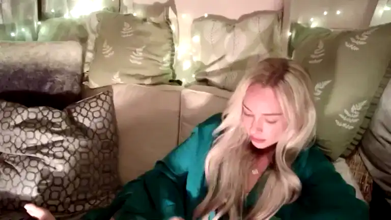Georgiab – StreamateLive Video Recording – 2025 05-08 14:58:18