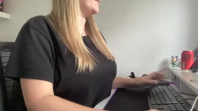 Tittietia19 – StreamateLive Video Recording – 2025 05-25 07:43:53