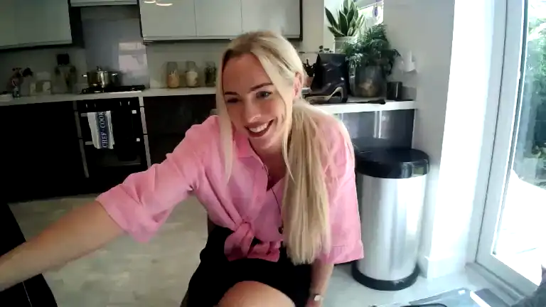Georgiab – StreamateLive Video Recording – 2025 04-27 09:47:03
