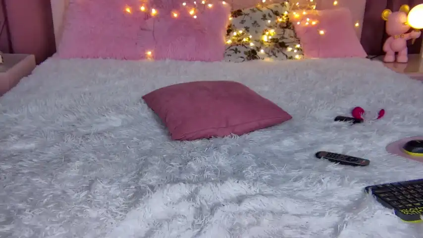 Cosmic_sia – StripchatLive Video Recording – 2025 02-10 01:56:37