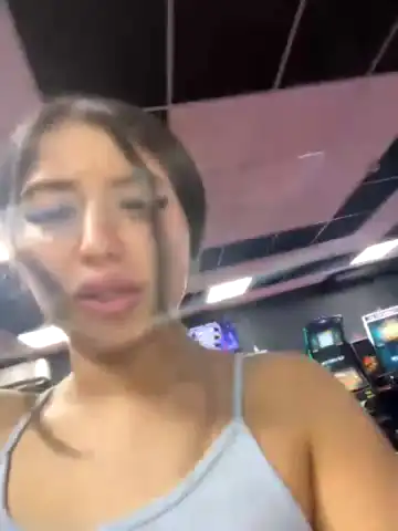 Larisxxx – StripchatLive Video Recording – 2025 06-02 11:51:32