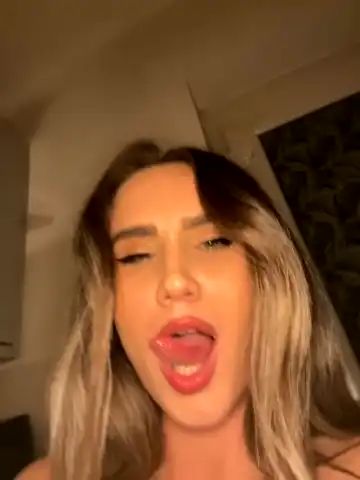 Annaivy – StripchatLive Video Recording – 2025 04-21 24:02:32