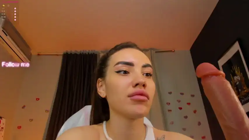 Kriss_babe – StripchatLive Video Recording – 2025 04-28 18:13:28