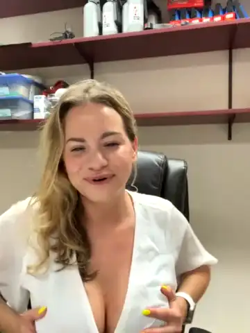 Toniroom – StripchatLive Video Recording – 2025 06-12 04:57:18