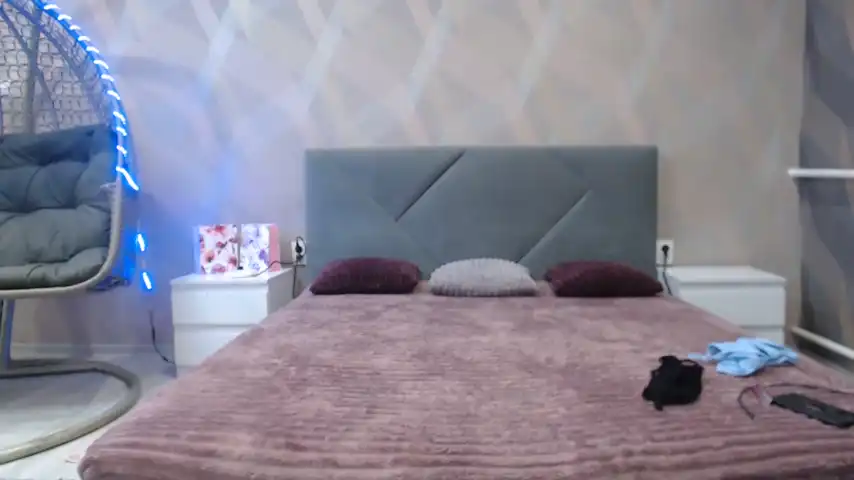 Monica_brunetteteddy – StripchatLive Video Recording – 2025 04-18 07:26:01
