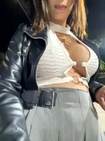 Charmingruby – StripchatLive Video Recording – 2025 05-06 11:57:41