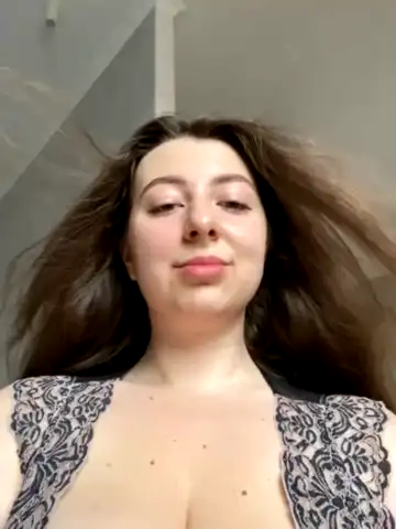 Curvyflawless – StripchatLive Video Recording – 2025 05-23 04:12:07