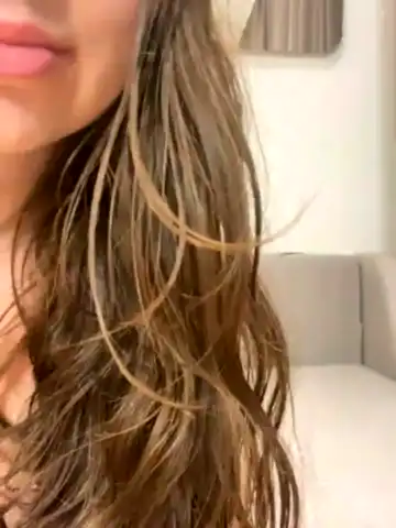 Curvyflawless – StripchatLive Video Recording – 2025 05-28 00:57:08
