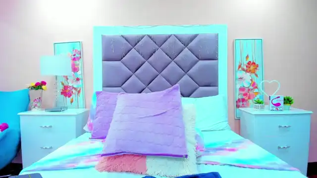 Saarahjones – XlovecamLive Video Recording – 2025 01-19 22:29:56