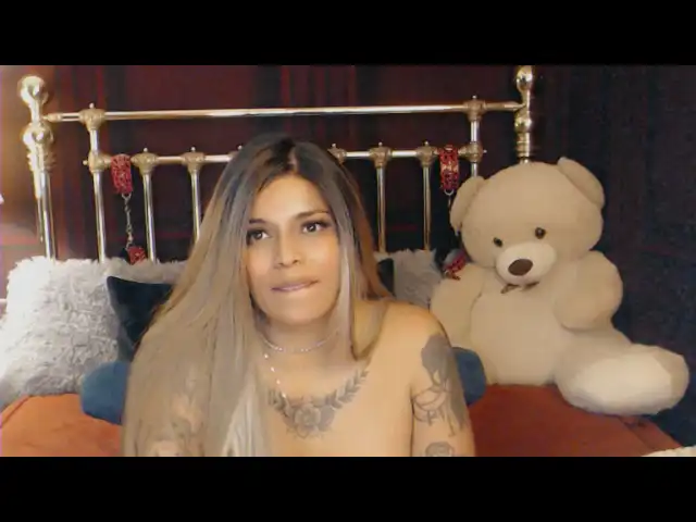 Chili – XlovecamLive Video Recording – 2025 06-04 13:38:39