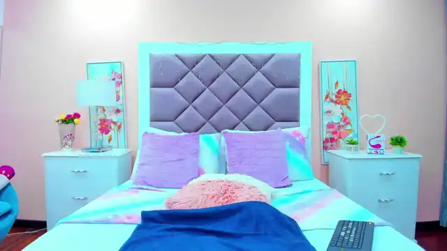 Saarahjones – XlovecamLive Video Recording – 2024 07-20 17:13:59