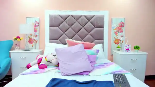 Saarahjones – XlovecamLive Video Recording – 2024 03-08 07:09:04