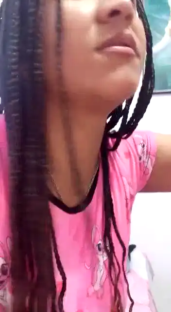 Sarabeckett – XlovecamLive Video Recording – 2025 05-14 16:59:41