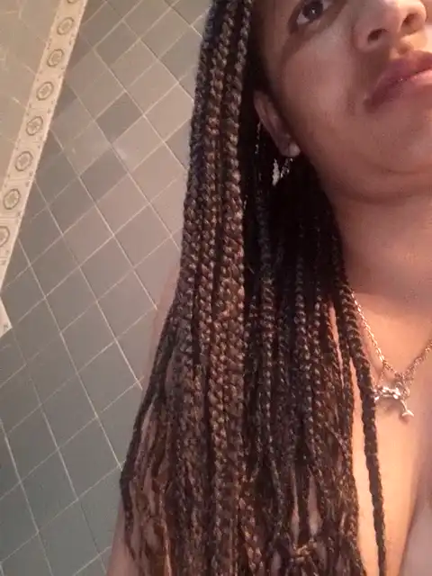 Sarabeckett – XlovecamLive Video Recording – 2025 01-18 00:09:51