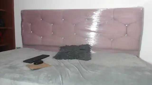 Sarabeckett – XlovecamLive Video Recording – 2025 04-04 05:45:42
