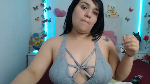 Vivianathomson – XlovecamLive Video Recording – 2025 04-10 06:20:59
